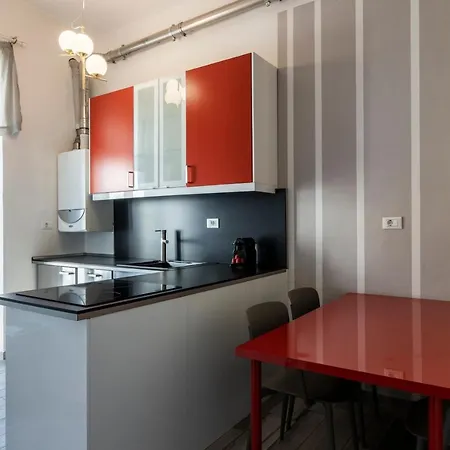 Cooper L Laurenz Apartment Bozen
